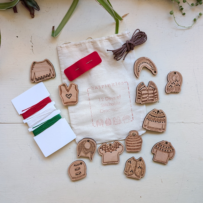 Stitchable Ornaments Kit